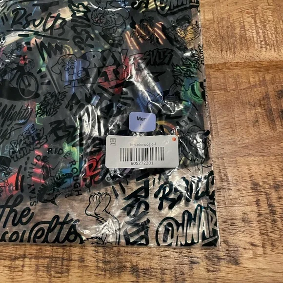 NWT RSVLTS Disney Nightmare Before Christmas ‘Oogie’s Turn to Boogie’ Button Up - Picture 10 of 10